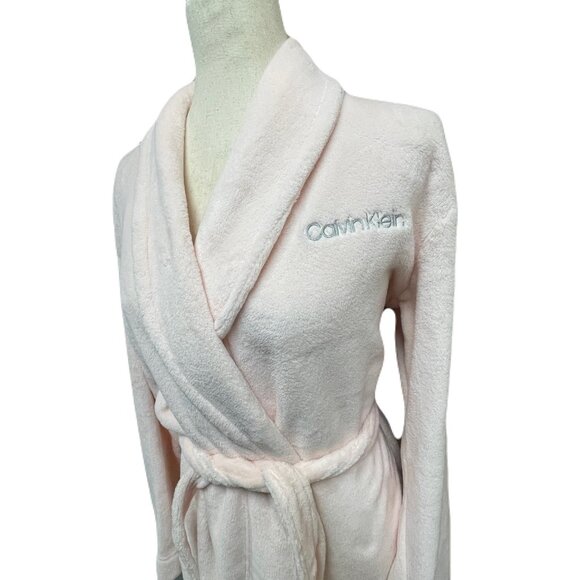 Calvin Klein Sleepweer Pink Plush Night Robe Women XS Quiet Luxury Comfort NWT - Picture 2 of 10